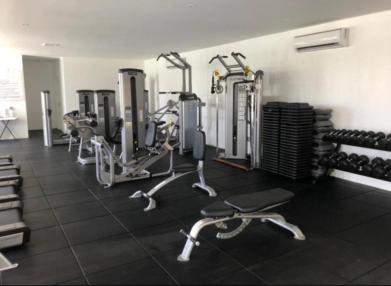 Westmoreland Hills - Mount Standfast - St James - Full Gym Membership เซนต์เจมส์ ภายนอก รูปภาพ